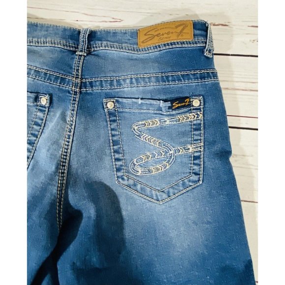 Seven7 Jean Shorts Womens Size 6 Denim Some Stretch 5.5” Inseam Embroidered - Picture 7 of 10
